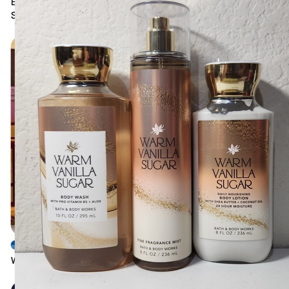 Bath & Body Works Other - Bath & Body Works Warm Vanilla Sugar Set - Gold and White